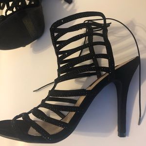 🔥NWOT Betseyville Betsey Johnson sexy heels HOT🔥